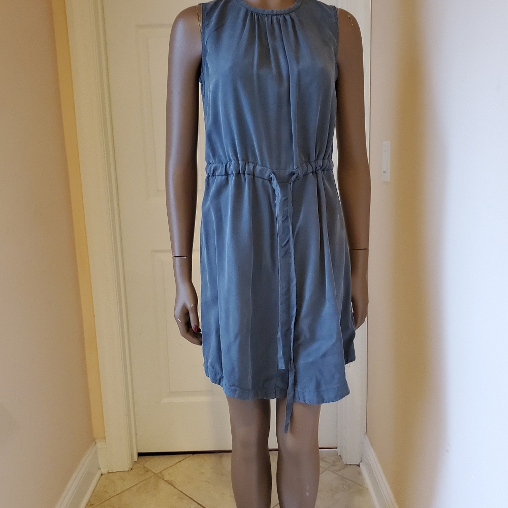 GAP ADJUSTABLE WAIST DRESS SIZE XSMALL
